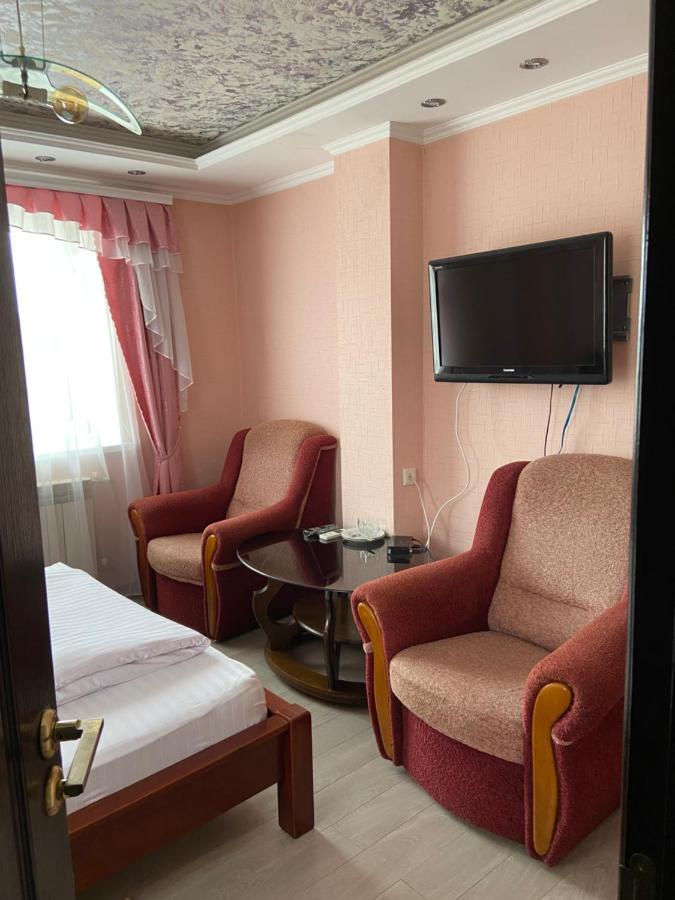 Hotel Boguslavl' à Bohuslav Extérieur photo